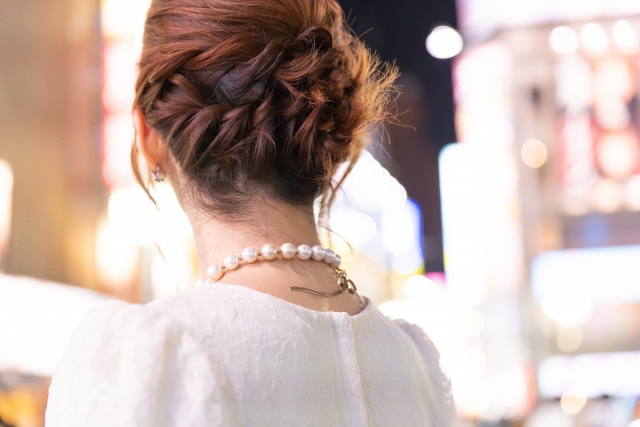 ナイトワークの女性