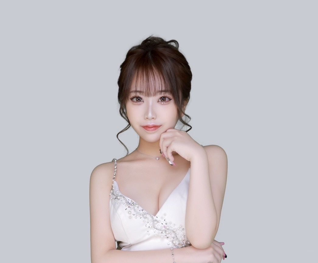 花月ナナエさん